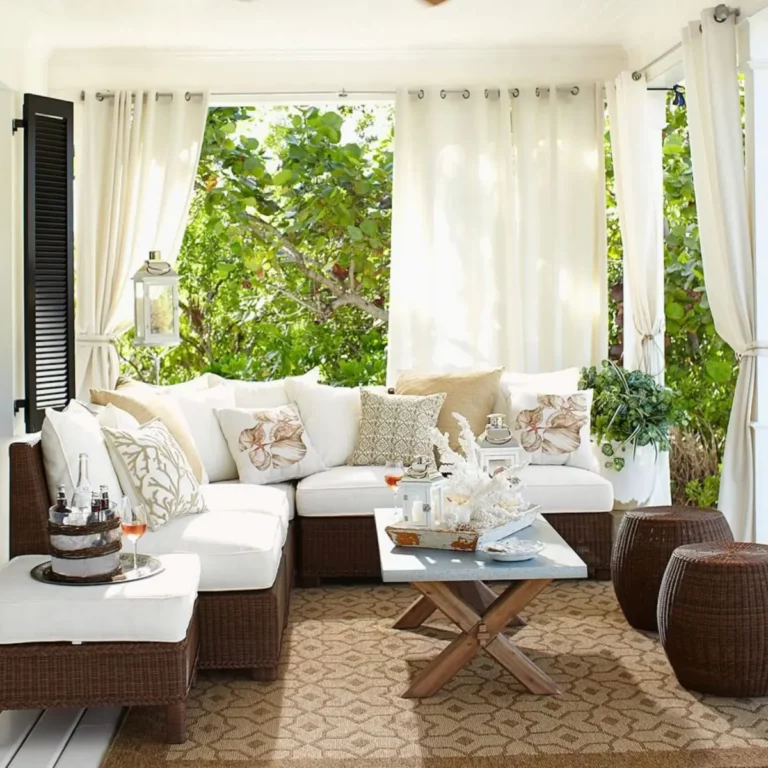 How to Beautify Your Apartment Balcony with Curtains